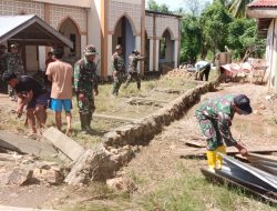 Koramil Popayato Pimpin Aksi Bersih Pasca Banjir di Pohuwato