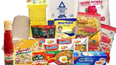 Peduli Kaum Duafa, Rakyat Penambang di Pohuwato Salurkan Bantuan Jelang Ramadan