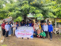 Rakyat Penambang dan Karang Taruna Pohuwato Salurkan 500 Paket Takjil di Wanggarasi dan Lemito
