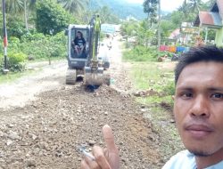 Peduli Akses Warga, Penambang Rakyat di Pohuwato Swadaya Perbaiki Jalan Rusak di Desa Hulawa