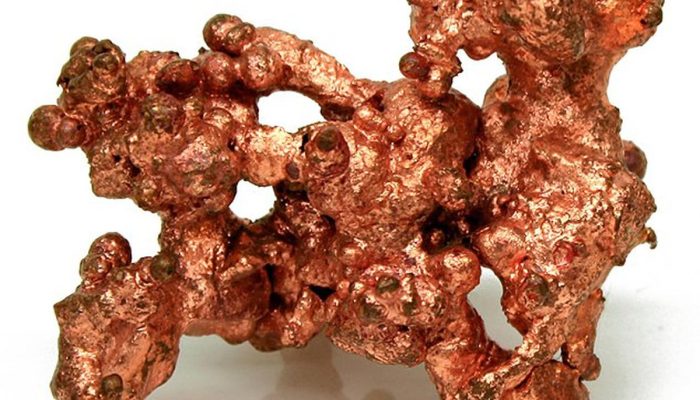 Logam Industri Bergejolak di Tengah Tekanan Inflasi Global