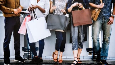 Antrean Barang Viral Dipicu FOMO dan Status Sosial, Kata INDEF