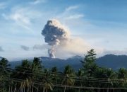 Gunung Dukono Erupsi Pagi Ini, Kolom Abu Mencapai 600 Meter