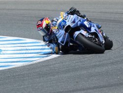 Live MotoGP Catalunya 2026: Detik-detik Alex Marquez Tabrak Pedro Acosta