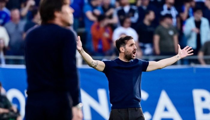 Cesc Fabregas Pasrah, Masa Depan Nico Paz di Como Diserahkan ke Mirwan Suwarso