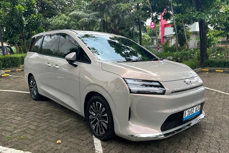 BYD M6 dan Wuling Darion EV di segmen MPV listrik Indonesia