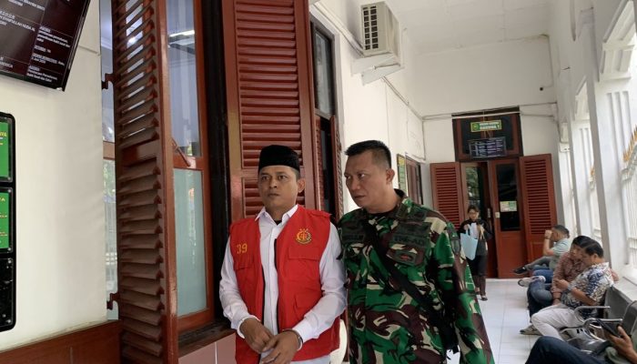 Eks TNI di Surabaya Didakwa KDRT, Aniaya Istri dan Sempat Lepaskan Tembakan