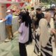 Warga Pekanbaru Sulit Cari Hotel Saat Listrik Padam, Antrean Mengular Seperti Masuk Stadion