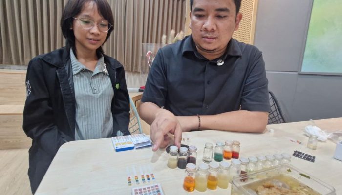 ITS Kembangkan Strip Test Kit Deteksi Minyak Babi untuk Muslim Traveler