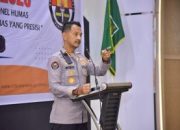Kabid Humas Polda Gorontalo Tutup Bimtek Kehumasan di Era Digital