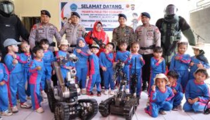 TK Damhil DWP UNG Sambangi Mako Brimob Gorontalo, Tanamkan Semangat Belajar dan Cita-cita Sejak Dini