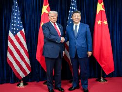 BREAKING NEWS: Xi Jinping dan Donald Trump Tampil Akrab di Zhongnanhai, Picu Spekulasi Baru AS-China