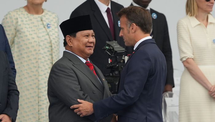Prabowo Dijadwalkan Salat Iduladha di KBRI Paris