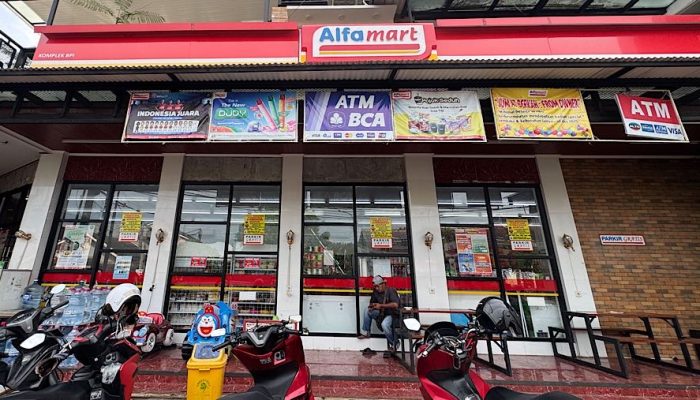 Prospek AMRT di Tengah Ramainya Penutupan Gerai Alfamart
