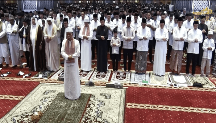Prabowo Salat Iduladha di KBRI Paris, Gibran di Istiqlal