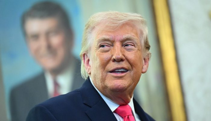 Trump Tegaskan Selat Hormuz Perairan Internasional, Tolak Kendali Iran