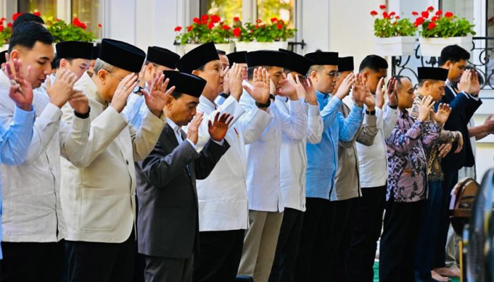 Prabowo Salat Idul Adha Bersama Diaspora Indonesia di Paris