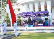 Gusnar Serukan Pengamalan Nilai Pancasila Saat Jadi Inspektur Upacara