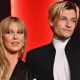 Millie Bobby Brown & Louis Partridge cekikikan bak saudara saat kembali di Enola Holmes