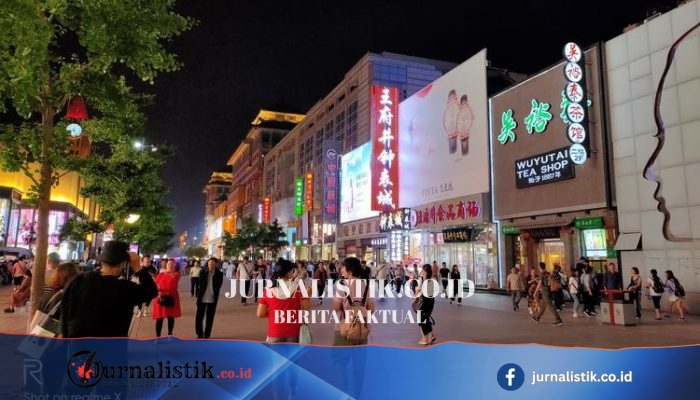 Pilot Pesawat Tabrakan di Beijing Tewas, 13 Orang Terluka