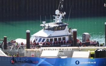 Pria 32 tahun dari Suriah ditangkap karena pembunuhan tanpa sengaja setelah kematian di kapal kecil penyeberangan Selat Inggris