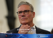 Starmer considers political future as pressure to quit mounts