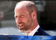Prince William arrives by electric bus for climate event