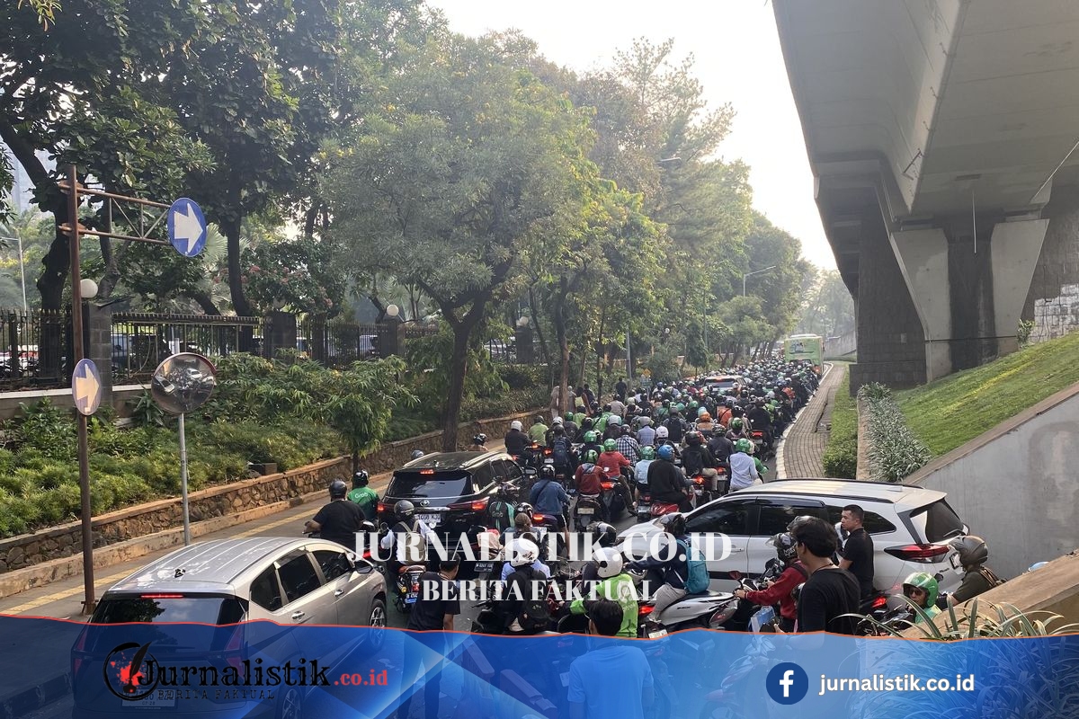 Jalan Sudirman Macet Parah Siang Ini, Ada Demo dan Rombongan Presiden Jerman Melintas Otomotif 15 Juni 2026