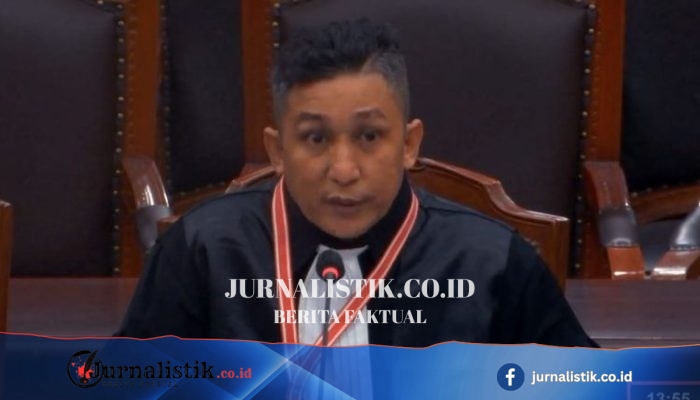 Firdaus Oiwobo Melaporkan Eks Ketua BEM UGM Tiyo Ardianto ke Polres Tangsel
