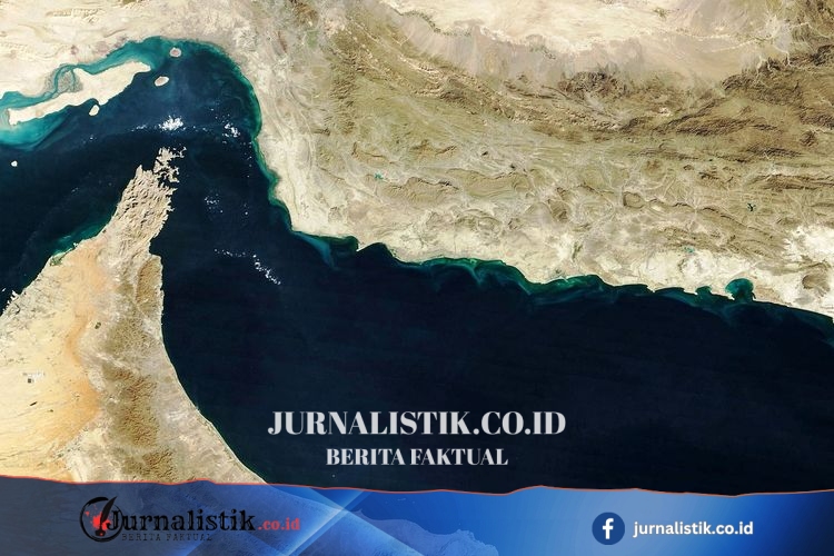 Iran Akan Tetap Pungut Tarif Kapal di Selat Hormuz, Klaim Sesuai Kesepakatan dengan AS Global 15 Juni 2026