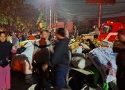 Kebakaran di Kampung Pasar Jiung Kemayoran Masih Belum Padam, Warga Terobos Asap Selamatkan Barang Berharga