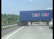 Truk Trailer Nekat Putar Balik di Tol Semarang-Solo, TMJ Minta Maaf