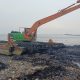 Bahaya Tersembunyi Pulau Sampah Muara Angke bagi Makanan Manusia