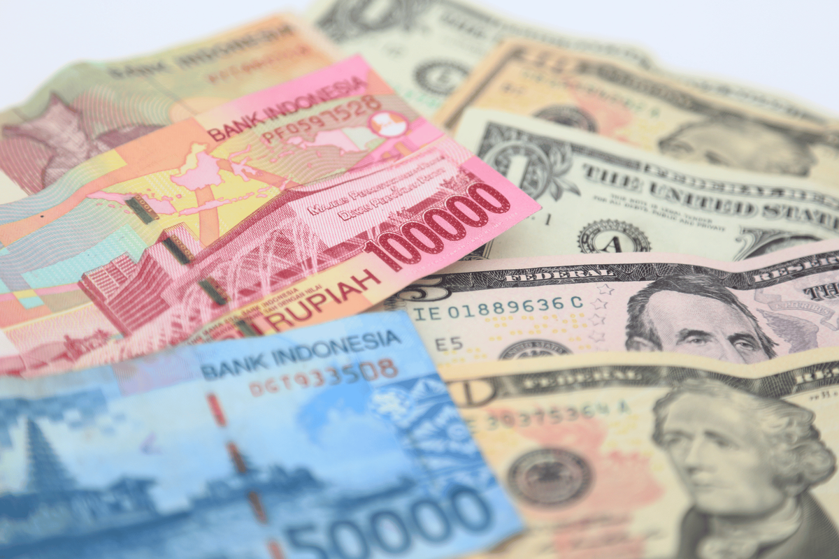 Imbas Keraguan Investor Asing, Rupiah Bisa Anjlok ke Rp 19.000 per Dollar AS Money 5 Juni 2026