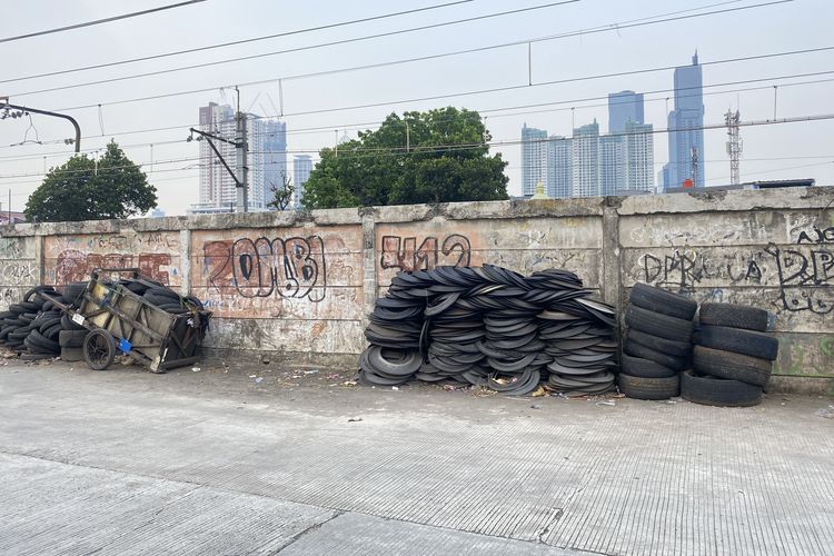 Di Balik Bisnis Ban Bekas Jakarta, DLH Wanti-wanti Risiko Kesehatan dan Lingkungan News 5 Juni 2026