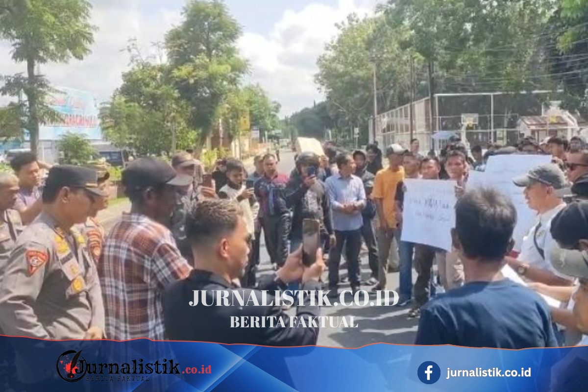 Setelah Karyawan Perusahaan Sawit Diserang, Warga Demo ke Polres Inhu Minta Aktor Intelektual Ditangkap Regional 7 Juni 2026