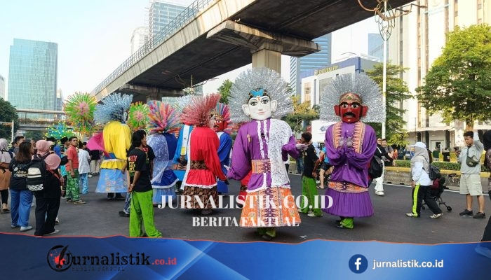 CFD Rasuna Said Dipenuhi Warga, Ada Egrang hingga Ondel-ondel