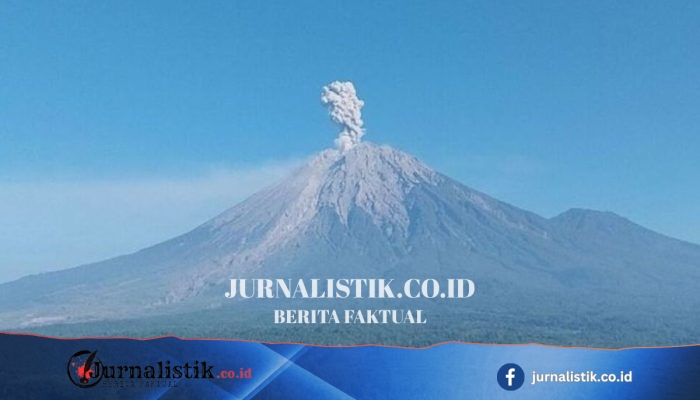 Gunung Semeru Luncurkan Awan Panas, Jarak Luncur APG Tertutup Kabut