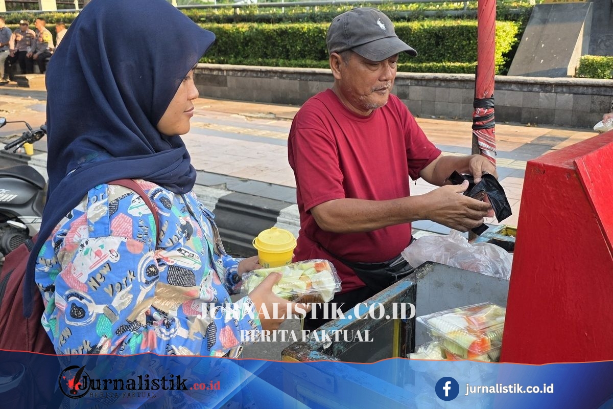 Rupiah Melemah, Pedagang Kecil di Semarang Terimpit Kenaikan Harga Plastik dan Bahan Baku Regional 12 Juni 2026