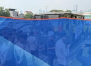 Polisi Cegat Mahasiswa yang Akan Demo di Bundaran HI, “Kalau Memaksa, Silakan Tabrak Kami”