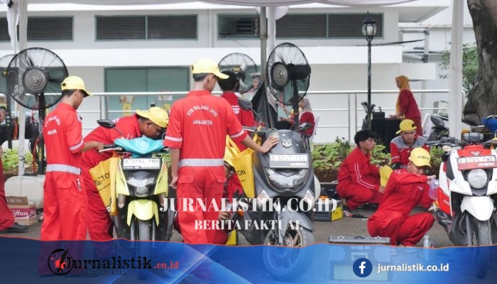 Aksi 180 Siswa SMK Ganti Oli Massal 2.500 Motor Guru, Cetak Rekor MURI