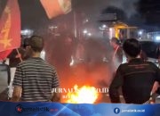 Massa Bakar Ban Depan SPBU Pancoran Jaksel, Polisi: Dibubarkan Secara Persuasif News 13 Juni 2026