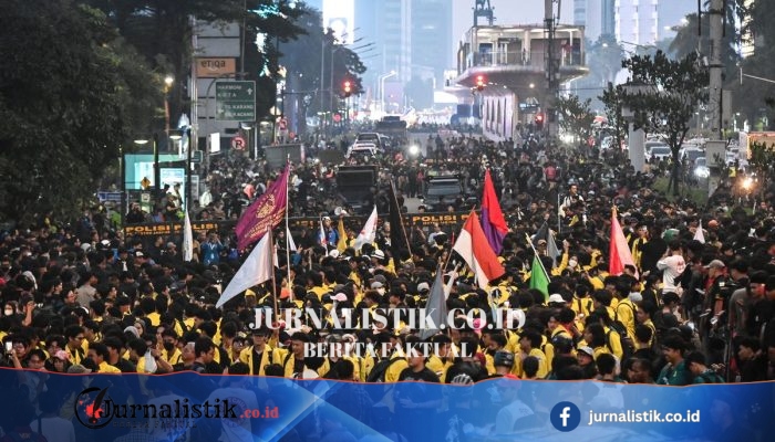 Dari Mimbar Bebas ke FYP: Koordinasi di Media Sosial