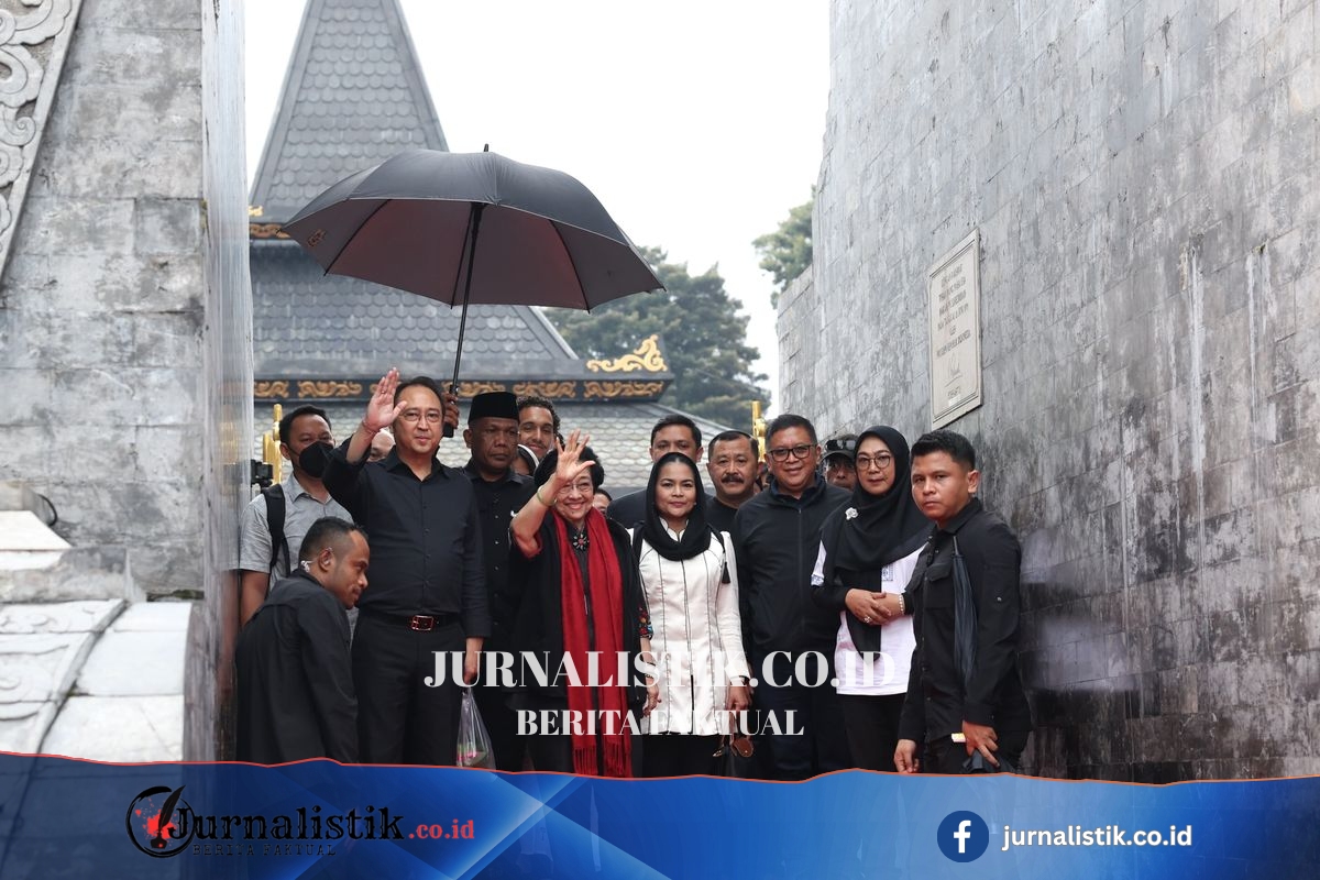 Megawati Ziarah Makam Bung Karno di Blitar, Berdoa Agar Indonesia Maju dan Berdikari Regional 14 Juni 2026