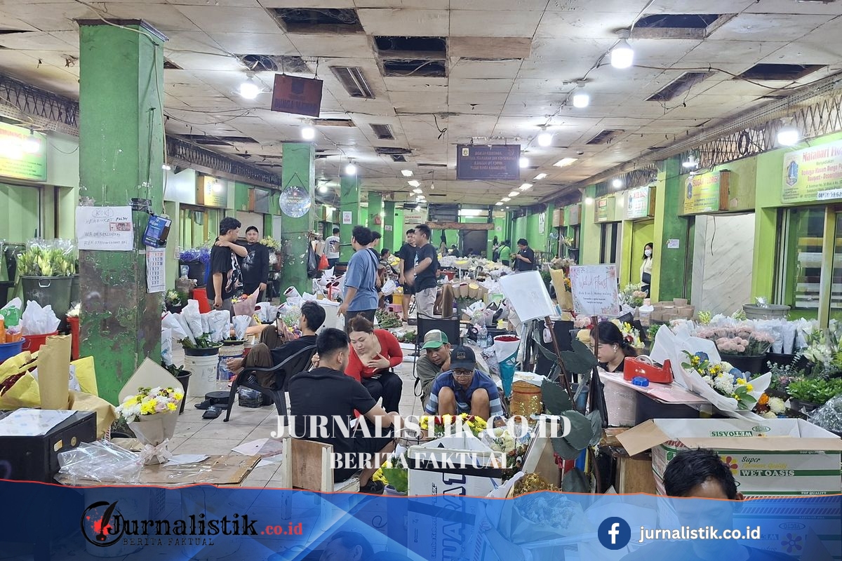 Kelangkaan Bunga Mawar di Rawa Belong Jakbar Bikin Harga Tembus Rp 150.000 per Ikat News 14 Juni 2026