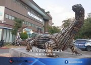 Knalpot Brong Dibentuk Jadi Komodo Raksasa di Labuan Bajo Travel 19 Juni 2026