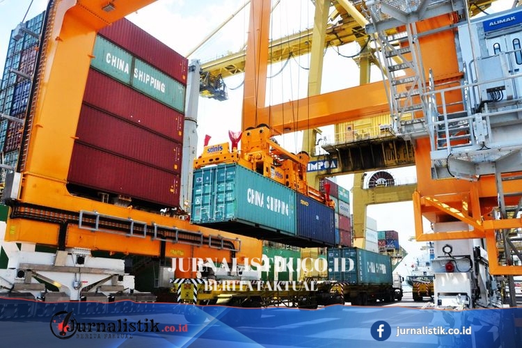 Nasib Sopir Truk di Tanjung Priok: Kerja 24 Jam, Kendaraan Pun Jadi Rumah News 19 Juni 2026