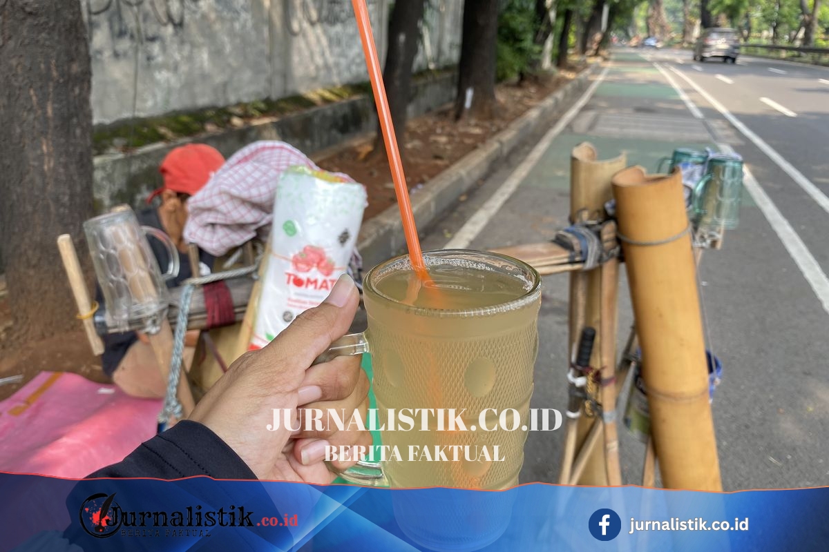 Dulu Mudah Ditemukan, Kini Pedagang Air Nira Keliling Mulai Sulit Dicari di Jakarta News 18 Juni 2026