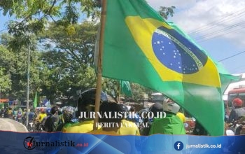 Brasil Menang 3-0 atas Haiti, Bayi Tiga Bulan Ikut Konvoi Ribuan Fans di Ambon