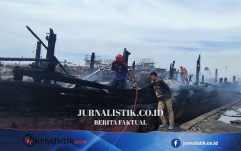 Enam Kapal Penangkap Ikan Terbakar di Pelabuhan Belawan, 12 Unit Damkar Diterjunkan